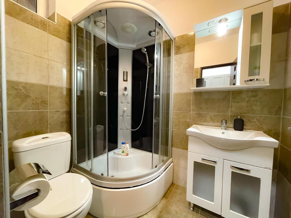 Cool Flat In The Heart Of Bucharest'S Fun And History Apartment Luaran gambar