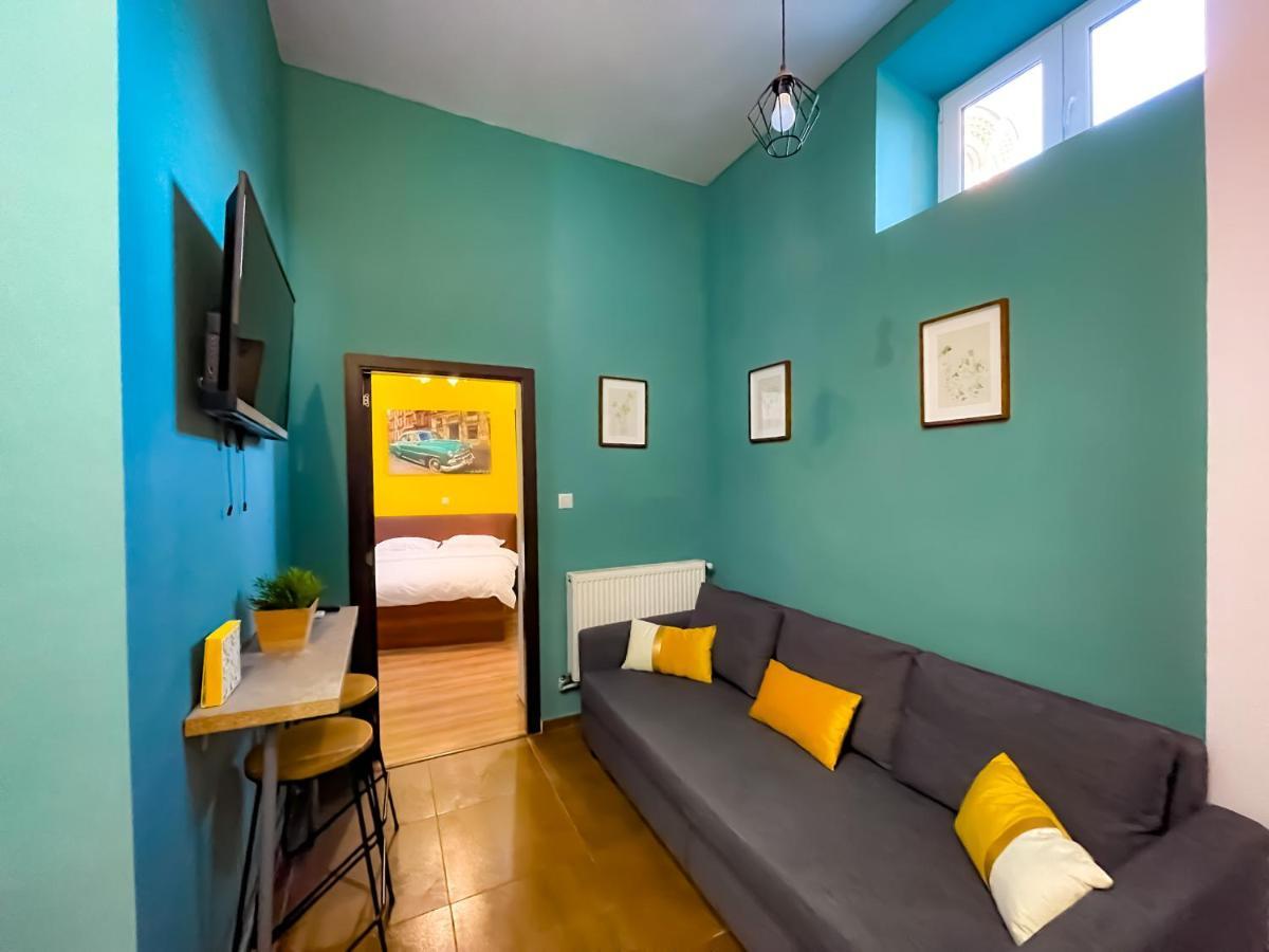 Cool Flat In The Heart Of Bucharest'S Fun And History Apartment Luaran gambar